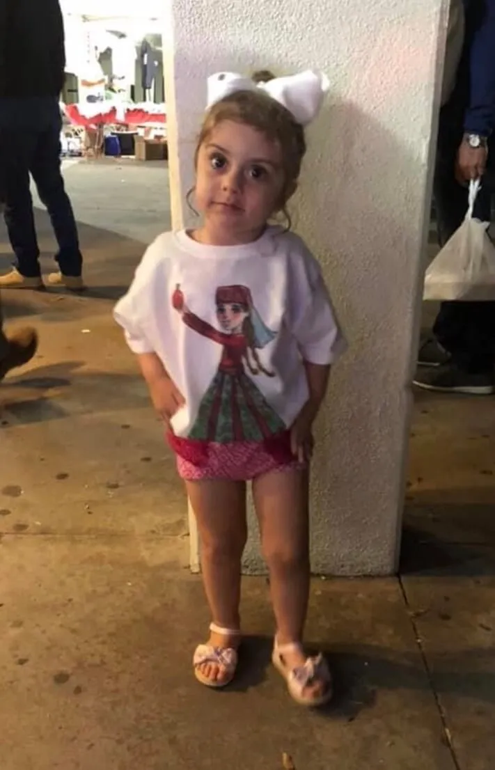 AB08AE9C-6CF6-4F39-B9D9-0760890BE4C6_1_105_c