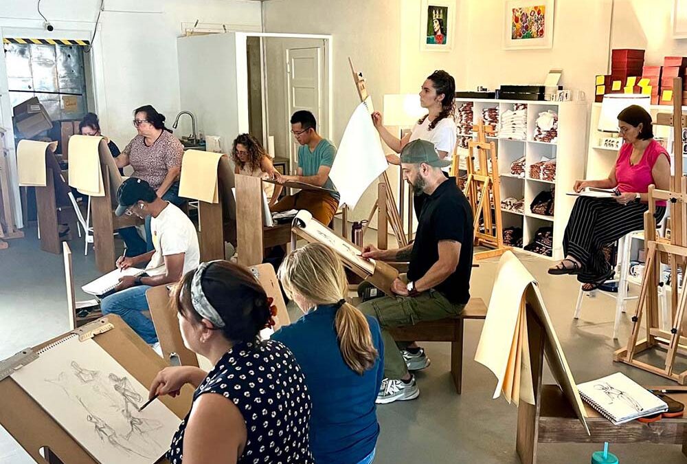 Embrace the Art of Observation: Join My Uninstructed Figure Drawing Workshops